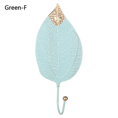 Crochet adhésif en forme de feuille – Doré ou vert d'eau, 18 modèles