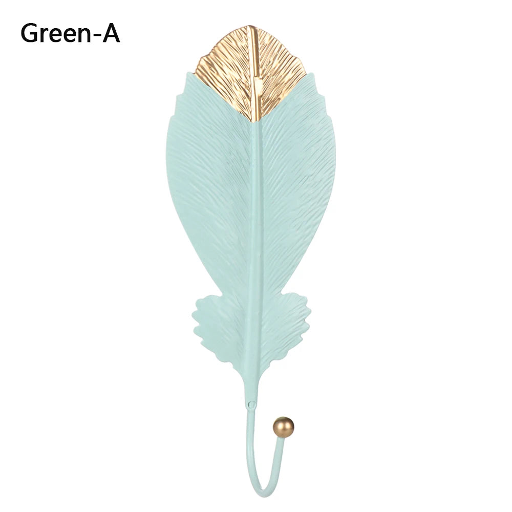 Crochet adhésif en forme de feuille – Doré ou vert d'eau, 18 modèles
