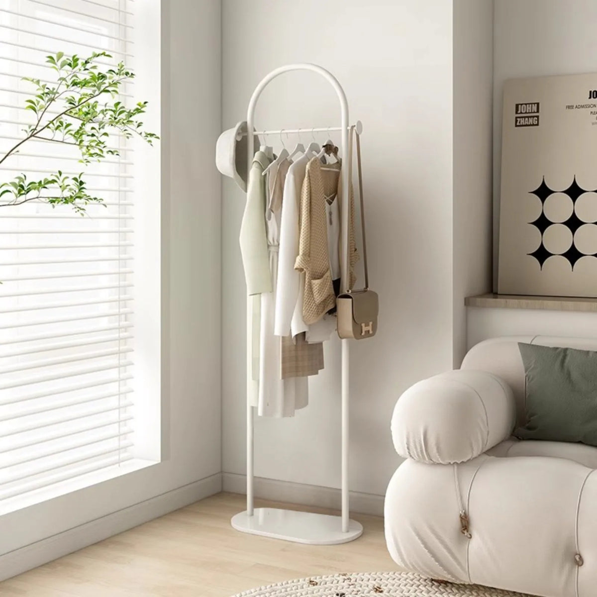 Porte-vêtements sur pied moderne – Blanc